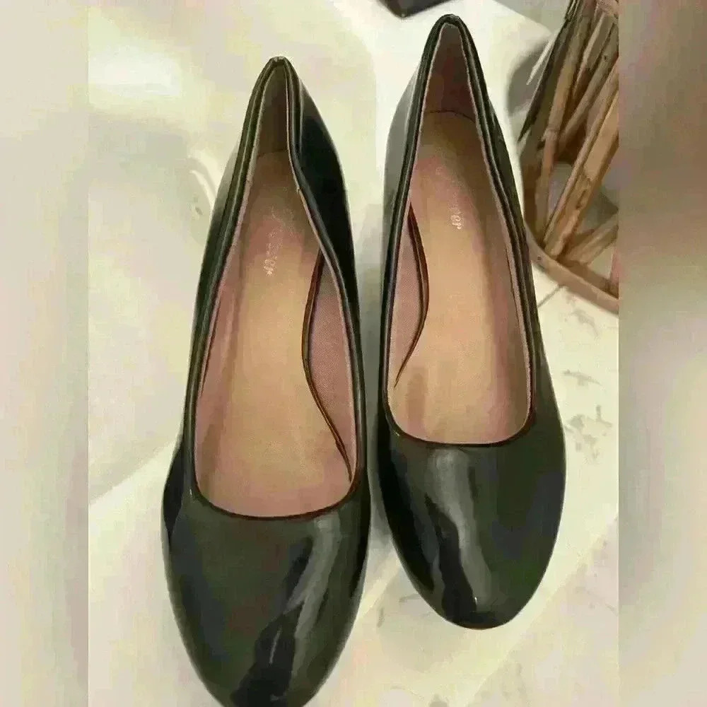 Forever 21 Patent Leather size 10